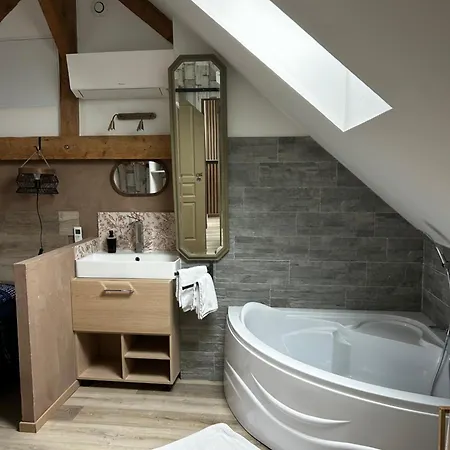 Le Mont Desclos Saint Michel Beauvoir (Manche)